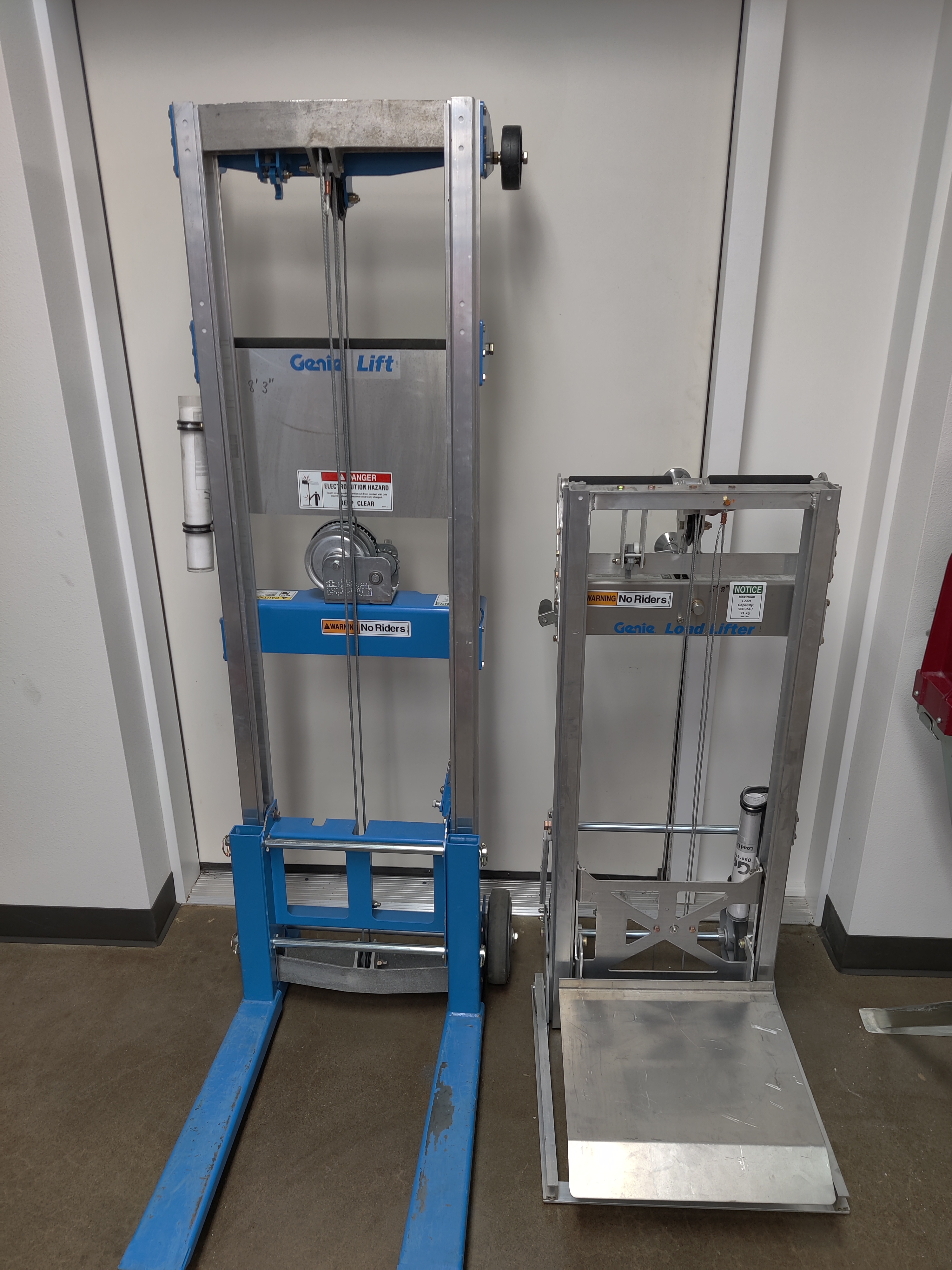 Material & Scissor Lifts